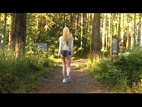 ❤️ Vacker kvinna rör sig långsamt, inte nakenvideo ❤️❌ Porno fb at us ﹏